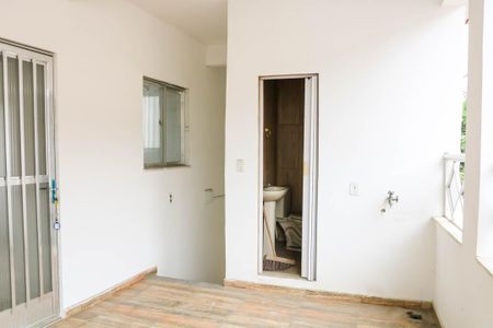 Casa de condomínio para alugar com 200m², 1 quarto e sem vagaÁrea de Entrada e Serviço