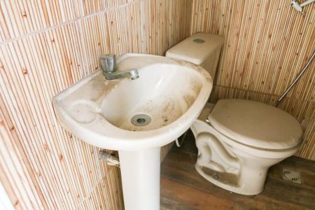 Casa de condomínio para alugar com 200m², 1 quarto e sem vagaBanheiro Externo