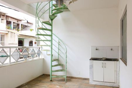 Casa de condomínio para alugar com 200m², 1 quarto e sem vagaÁrea de Entrada e Serviço