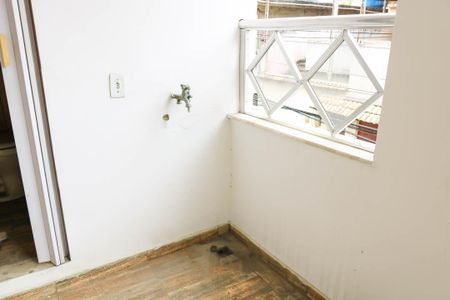 Casa de condomínio para alugar com 200m², 1 quarto e sem vagaÁrea de Entrada e Serviço