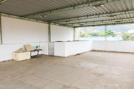 Casa de condomínio para alugar com 200m², 1 quarto e sem vagaTerraço