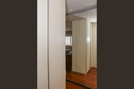 Apartamento à venda com 158m², 4 quartos e 2 vagas Apartamento à venda com 158m², 4 quartos e 2 vagasSuíte 1