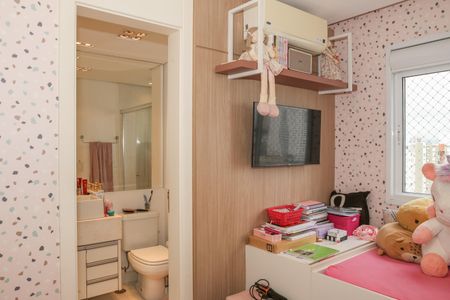 Apartamento à venda com 158m², 4 quartos e 2 vagas Apartamento à venda com 158m², 4 quartos e 2 vagasSuíte 2