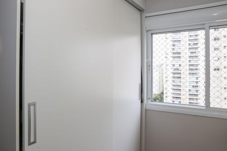 Apartamento à venda com 158m², 4 quartos e 2 vagas Apartamento à venda com 158m², 4 quartos e 2 vagasQuarto 3