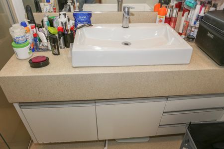 Apartamento à venda com 158m², 4 quartos e 2 vagas Apartamento à venda com 158m², 4 quartos e 2 vagasBanheiro da Suíte 1