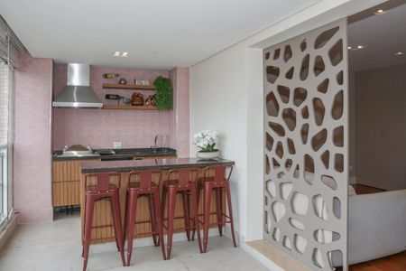 Apartamento à venda com 158m², 4 quartos e 2 vagas Apartamento à venda com 158m², 4 quartos e 2 vagasVaranda Gourmet