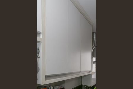 Apartamento à venda com 158m², 4 quartos e 2 vagas Apartamento à venda com 158m², 4 quartos e 2 vagasCozinha e Área de Serviço