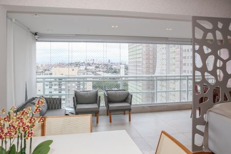 Apartamento à venda com 158m², 4 quartos e 2 vagas Apartamento à venda com 158m², 4 quartos e 2 vagasSala