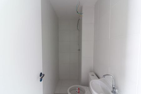 Apartamento à venda com 33m², 2 quartos e sem vaga Apartamento à venda com 33m², 2 quartos e sem vagaBanheiro