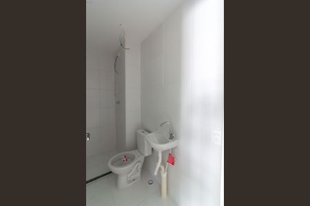 Apartamento à venda com 33m², 2 quartos e sem vaga Apartamento à venda com 33m², 2 quartos e sem vagaBanheiro