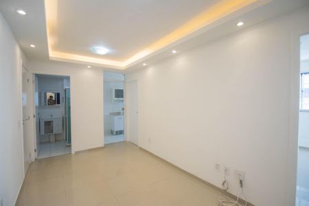 Sala de apartamento para alugar com 2 quartos, 46m² em Galo Branco, São Gonçalo