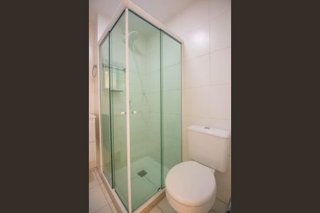 Apartamento para alugar com 46m², 2 quartos e 1 vaga Apartamento para alugar com 46m², 2 quartos e 1 vagaBanheiro social