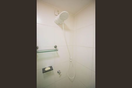 Apartamento para alugar com 46m², 2 quartos e 1 vaga Apartamento para alugar com 46m², 2 quartos e 1 vagaBanheiro social