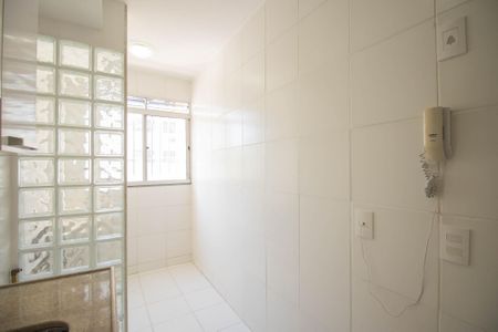 Apartamento para alugar com 46m², 2 quartos e 1 vaga Apartamento para alugar com 46m², 2 quartos e 1 vagaCozinha e Área de Serviço