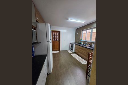 Casa para alugar com 180m², 3 quartos e 2 vagasCozinha