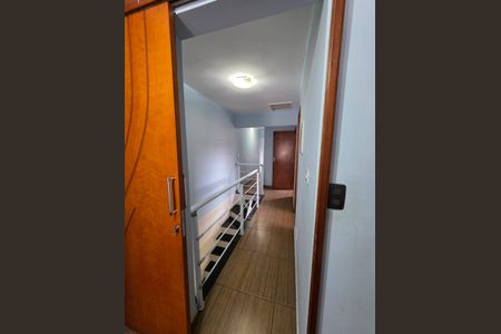 Casa para alugar com 180m², 3 quartos e 2 vagasCorredor