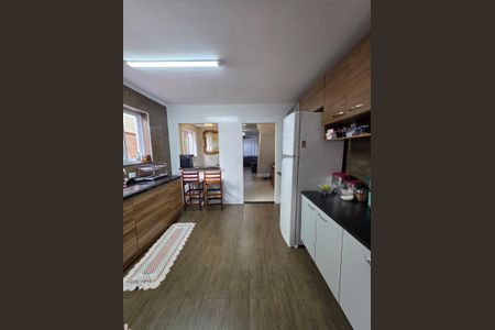 Casa para alugar com 180m², 3 quartos e 2 vagasCozinha