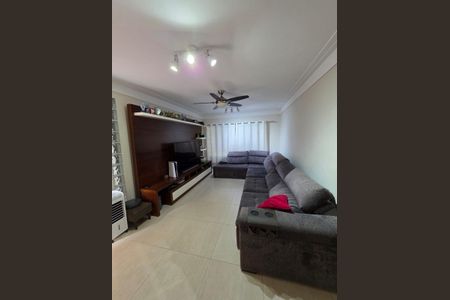 Sala de casa à venda com 3 quartos, 180m² em Jardim Santa Emilia, São Paulo