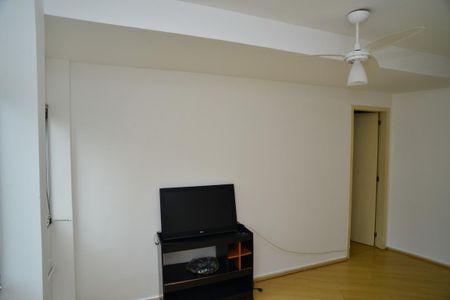 Sala de apartamento à venda com 1 quarto, 36m² em Barra da Tijuca, Rio de Janeiro