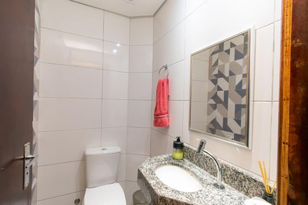 Casa à venda com 120m², 5 quartos e 1 vaga Casa à venda com 120m², 5 quartos e 1 vagaLavabo