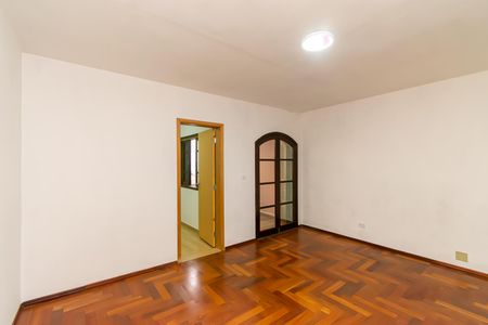 Casa à venda com 120m², 5 quartos e 1 vaga Casa à venda com 120m², 5 quartos e 1 vagaQuarto 3