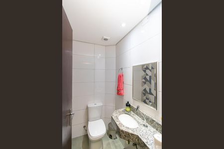 Casa à venda com 120m², 5 quartos e 1 vaga Casa à venda com 120m², 5 quartos e 1 vagaLavabo