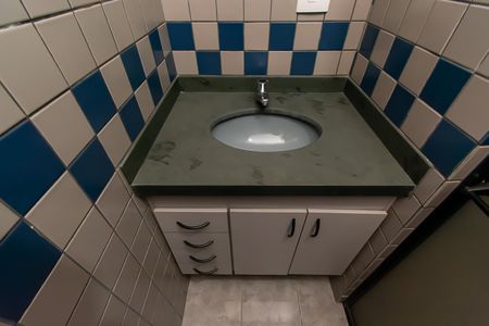 Casa à venda com 120m², 5 quartos e 1 vaga Casa à venda com 120m², 5 quartos e 1 vagaBanheiro da Suíte