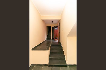 Casa à venda com 120m², 5 quartos e 1 vaga Casa à venda com 120m², 5 quartos e 1 vagaHall
