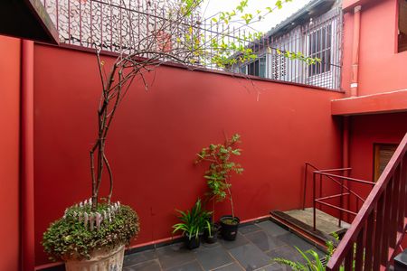 Casa à venda com 120m², 5 quartos e 1 vaga Casa à venda com 120m², 5 quartos e 1 vagaQuintal