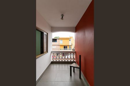 Casa à venda com 120m², 5 quartos e 1 vaga Casa à venda com 120m², 5 quartos e 1 vagaVaranda do Quarto 3