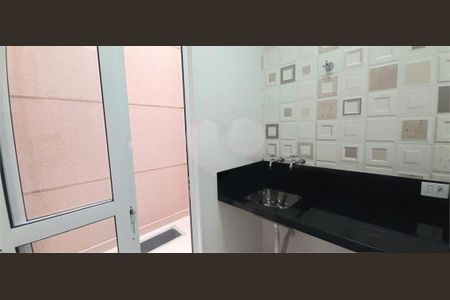 Casa à venda com 204m², 3 quartos e 3 vagas