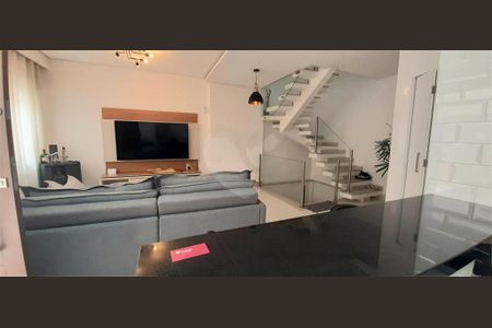 Casa à venda com 204m², 3 quartos e 3 vagas