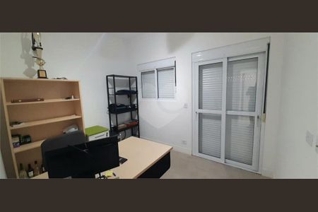 Casa à venda com 204m², 3 quartos e 3 vagas