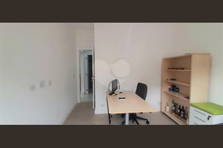 Casa à venda com 204m², 3 quartos e 3 vagas