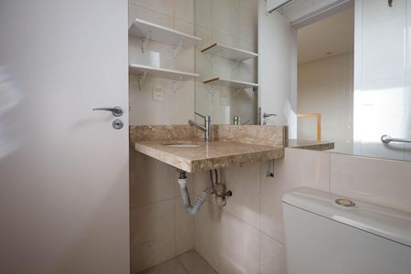 Apartamento à venda com 110m², 3 quartos e 2 vagas Apartamento à venda com 110m², 3 quartos e 2 vagasBanheiro da Suíte