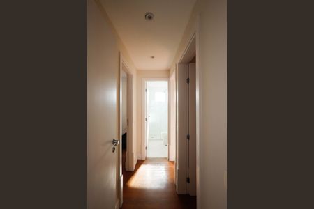 Apartamento à venda com 110m², 3 quartos e 2 vagas Apartamento à venda com 110m², 3 quartos e 2 vagasCorredor