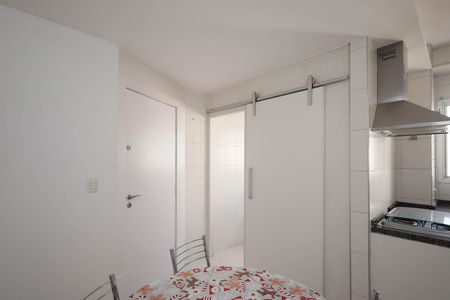 Apartamento à venda com 110m², 3 quartos e 2 vagas Apartamento à venda com 110m², 3 quartos e 2 vagasCozinha - Armários