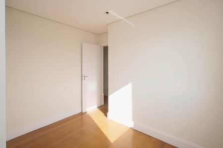 Apartamento à venda com 110m², 3 quartos e 2 vagas Apartamento à venda com 110m², 3 quartos e 2 vagasQuarto 2
