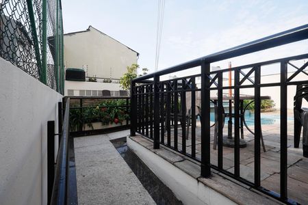 Apartamento à venda com 110m², 3 quartos e 2 vagas Apartamento à venda com 110m², 3 quartos e 2 vagasRampas
