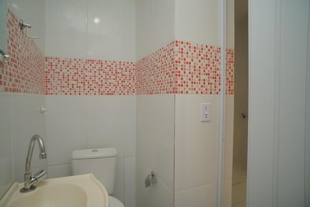 Casa para alugar com 76m², 2 quartos e 1 vaga Casa para alugar com 76m², 2 quartos e 1 vagaBanheiro 1