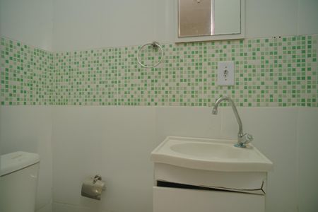 Casa para alugar com 76m², 2 quartos e 1 vaga Casa para alugar com 76m², 2 quartos e 1 vagaBanheiro 2