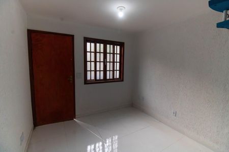 Sala de casa para alugar com 2 quartos, 52m² em Atual Rua 14 - Engenho do Mato, Niterói