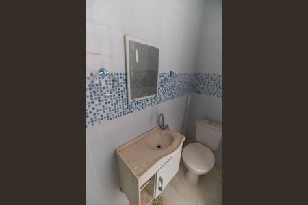 Casa para alugar com 52m², 2 quartos e 1 vaga Casa para alugar com 52m², 2 quartos e 1 vagaBanheiro 2