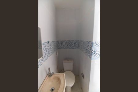 Casa para alugar com 52m², 2 quartos e 1 vaga Casa para alugar com 52m², 2 quartos e 1 vagaBanheiro 2