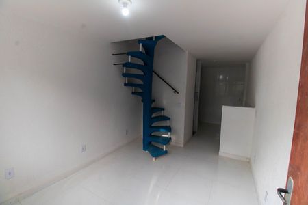 Sala de casa para alugar com 2 quartos, 52m² em Atual Rua 14 - Engenho do Mato, Niterói