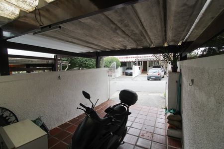Casa de condomínio à venda com 127m², 3 quartos e 2 vagas Casa de condomínio à venda com 127m², 3 quartos e 2 vagasGaragem