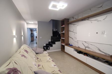 Casa de condomínio à venda com 127m², 3 quartos e 2 vagas Casa de condomínio à venda com 127m², 3 quartos e 2 vagasSala