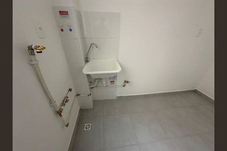 Apartamento para alugar com 39m², 2 quartos e 1 vaga Apartamento para alugar com 39m², 2 quartos e 1 vagaCozinha e Área de Serviço