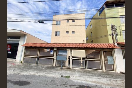 Apartamento para alugar com 56m², 2 quartos e 1 vaga Apartamento para alugar com 56m², 2 quartos e 1 vagaFachada