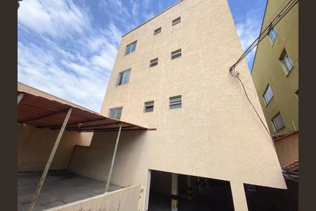 Apartamento para alugar com 56m², 2 quartos e 1 vaga Apartamento para alugar com 56m², 2 quartos e 1 vagaFachada